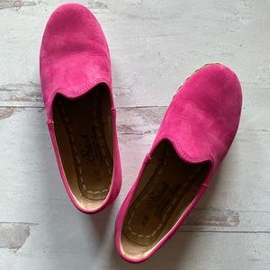 Sabah Hot Pink Suede Loafer